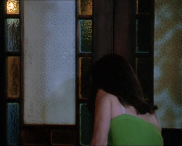 Charmed-Online_dot_net-2x01WitchTrial0060.jpg Charmed-Online_dot_net-2x01WitchTrial0060.jpg