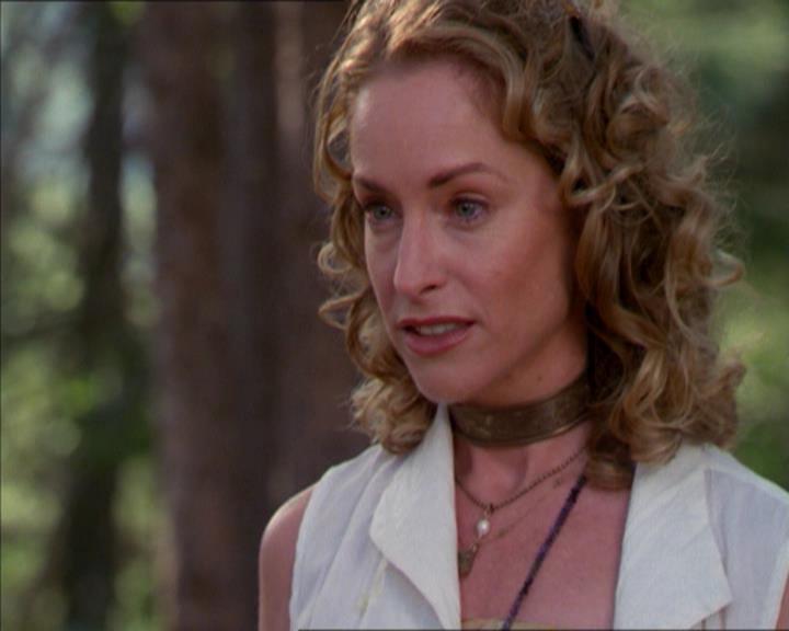 Charmed-Online_dot_net-2x01WitchTrial0537.jpg Charmed-Online_dot_net-2x01WitchTrial0537.jpg