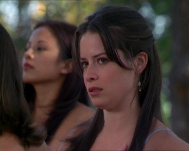 Charmed-Online_dot_net-2x01WitchTrial0572.jpg
