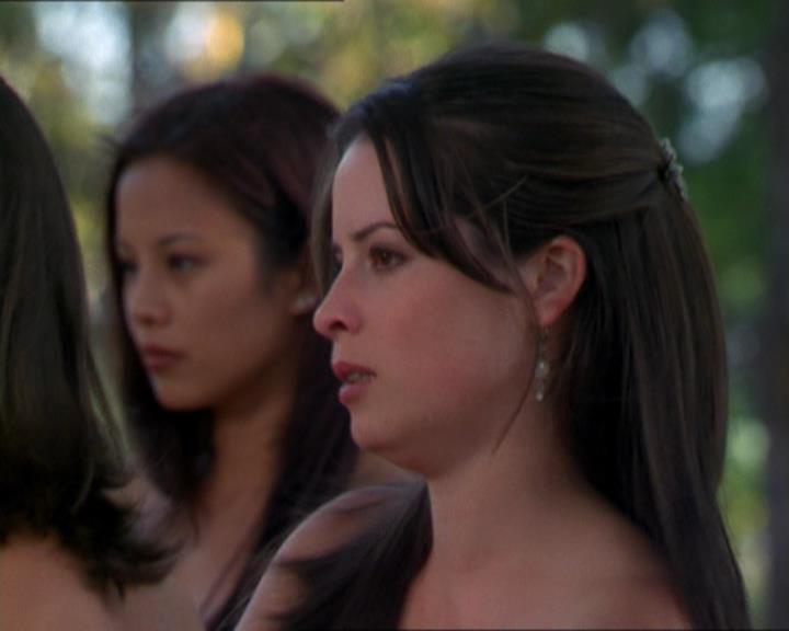 Charmed-Online_dot_net-2x01WitchTrial0575.jpg