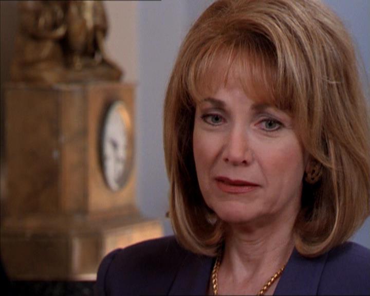 Charmed-Online_dot_net-2x01WitchTrial0644.jpg Charmed-Online_dot_net-2x01WitchTrial0644.jpg