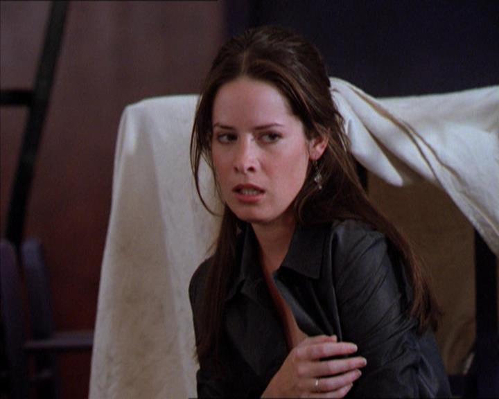 Charmed-Online_dot_net-2x01WitchTrial0878.jpg