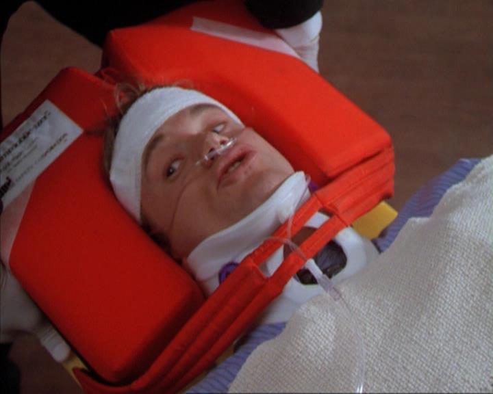 Charmed-Online_dot_net-2x01WitchTrial0909.jpg Charmed-Online_dot_net-2x01WitchTrial0909.jpg