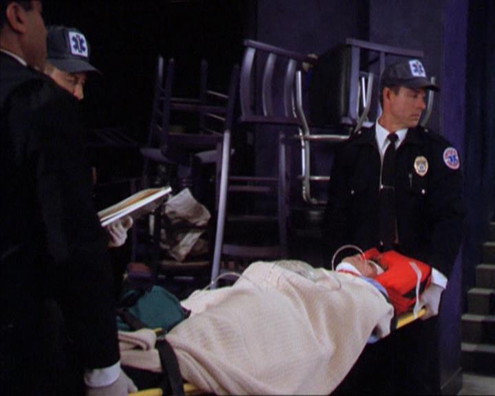 Charmed-Online_dot_net-2x01WitchTrial0913.jpg Charmed-Online_dot_net-2x01WitchTrial0913.jpg