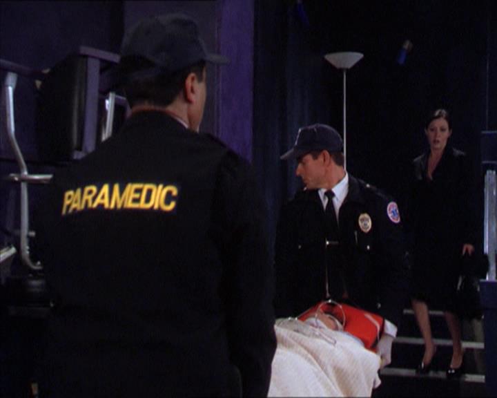 Charmed-Online_dot_net-2x01WitchTrial0915.jpg Charmed-Online_dot_net-2x01WitchTrial0915.jpg