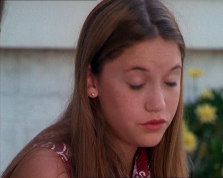 Charmed-Online_dot_net-2x01WitchTrial1012.jpg Charmed-Online_dot_net-2x01WitchTrial1012.jpg