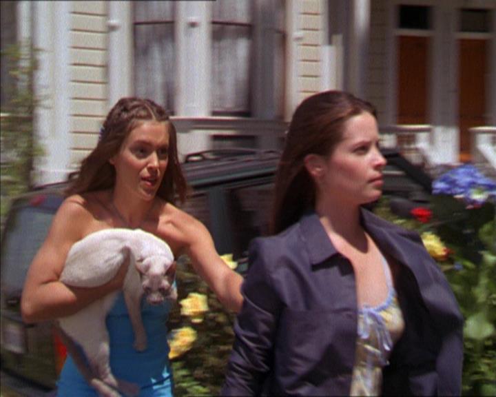 Charmed-Online_dot_net-2x01WitchTrial1105.jpg Charmed-Online_dot_net-2x01WitchTrial1105.jpg