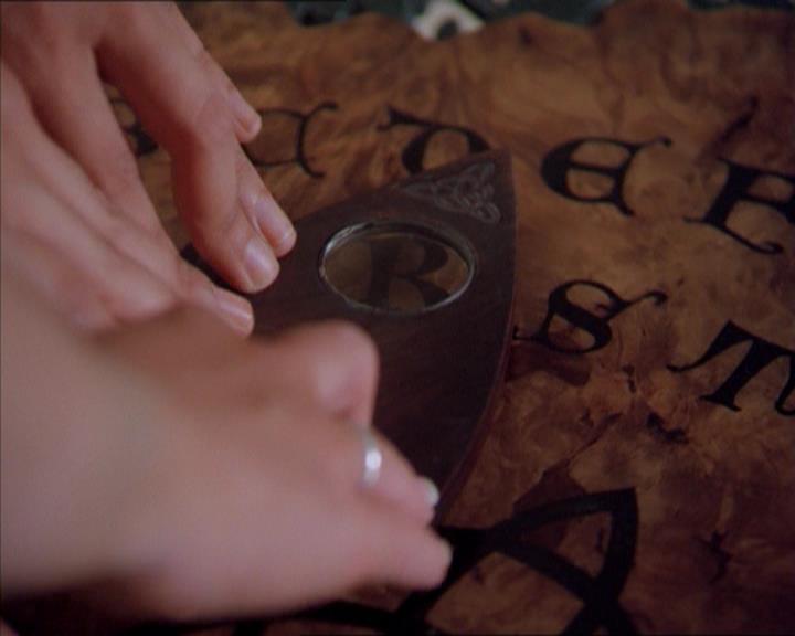 Charmed-Online_dot_net-2x01WitchTrial1168.jpg Charmed-Online_dot_net-2x01WitchTrial1168.jpg