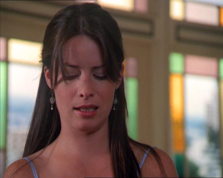 Charmed-Online_dot_net-2x01WitchTrial1176.jpg Charmed-Online_dot_net-2x01WitchTrial1176.jpg