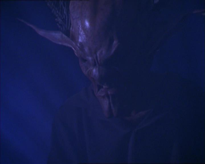 Charmed-Online_dot_net-2x01WitchTrial1191.jpg Charmed-Online_dot_net-2x01WitchTrial1191.jpg