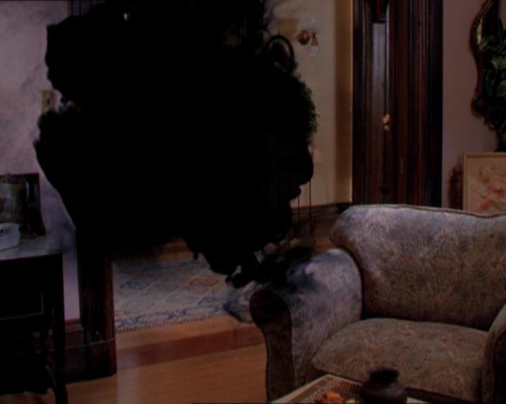 Charmed-Online_dot_net-2x01WitchTrial1232.jpg Charmed-Online_dot_net-2x01WitchTrial1232.jpg