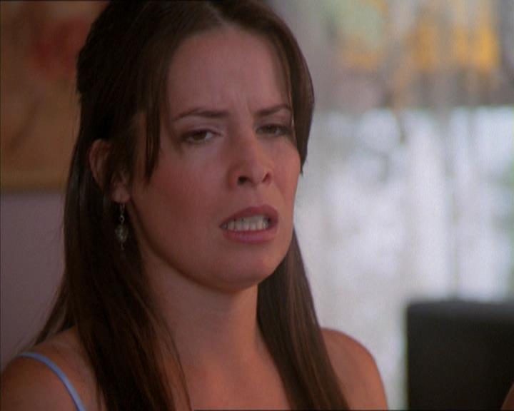 Charmed-Online_dot_net-2x01WitchTrial1234.jpg Charmed-Online_dot_net-2x01WitchTrial1234.jpg