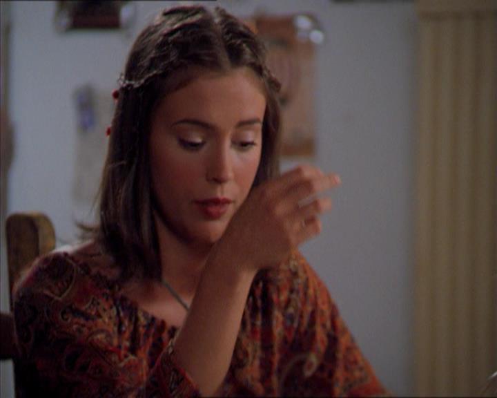 Charmed-Online_dot_net-2x01WitchTrial1565.jpg Charmed-Online_dot_net-2x01WitchTrial1565.jpg