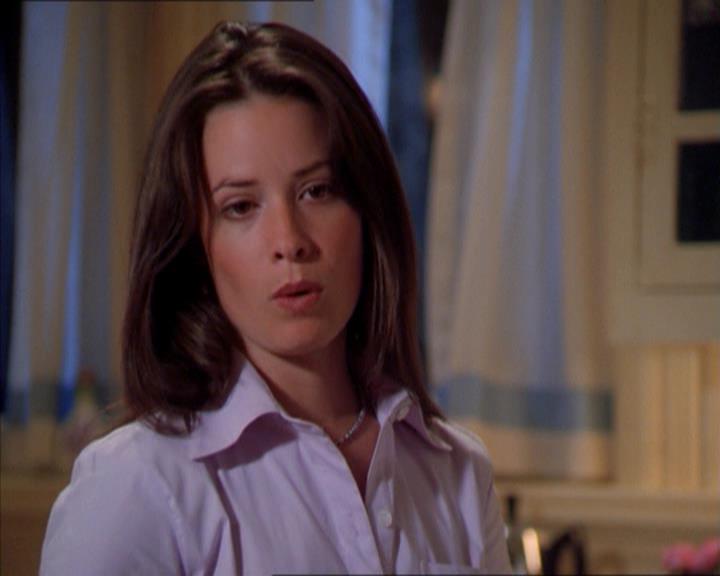 Charmed-Online_dot_net-2x01WitchTrial1566.jpg Charmed-Online_dot_net-2x01WitchTrial1566.jpg