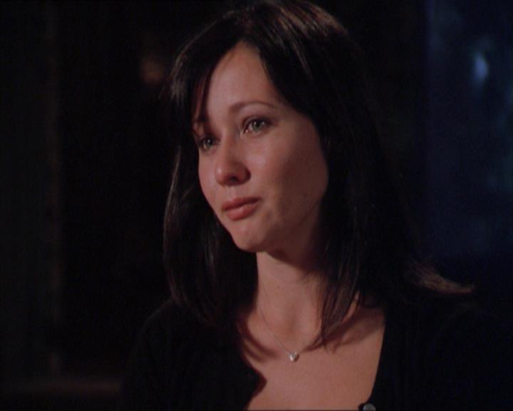 Charmed-Online_dot_net-2x01WitchTrial1944.jpg