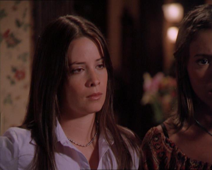 Charmed-Online_dot_net-2x01WitchTrial1956.jpg Charmed-Online_dot_net-2x01WitchTrial1956.jpg