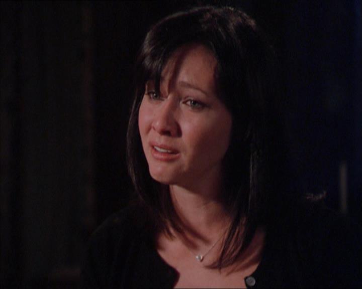 Charmed-Online_dot_net-2x01WitchTrial1960.jpg Charmed-Online_dot_net-2x01WitchTrial1960.jpg