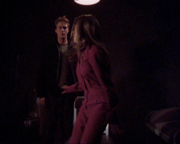 Charmed-Online_dot_net-2x02MoralityBites1361.jpg Charmed-Online_dot_net-2x02MoralityBites1361.jpg