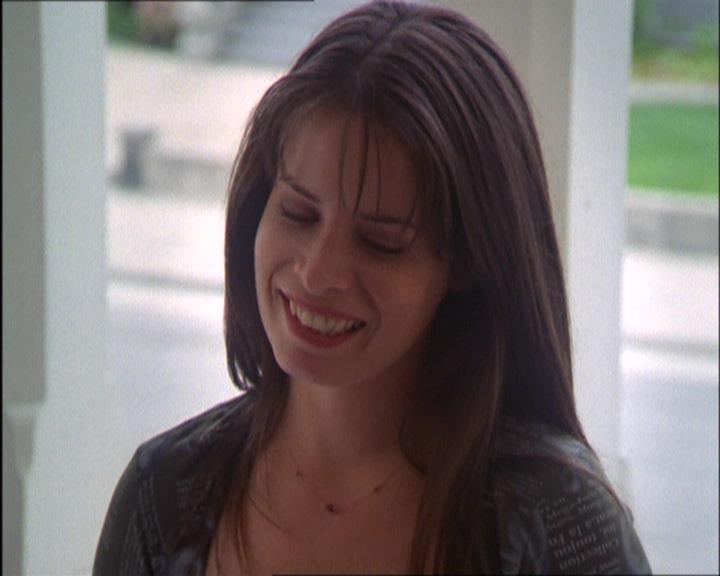 Charmed-Online_dot_net-2x03ThePaintedWorld0546.jpg Charmed-Online_dot_net-2x03ThePaintedWorld0546.jpg