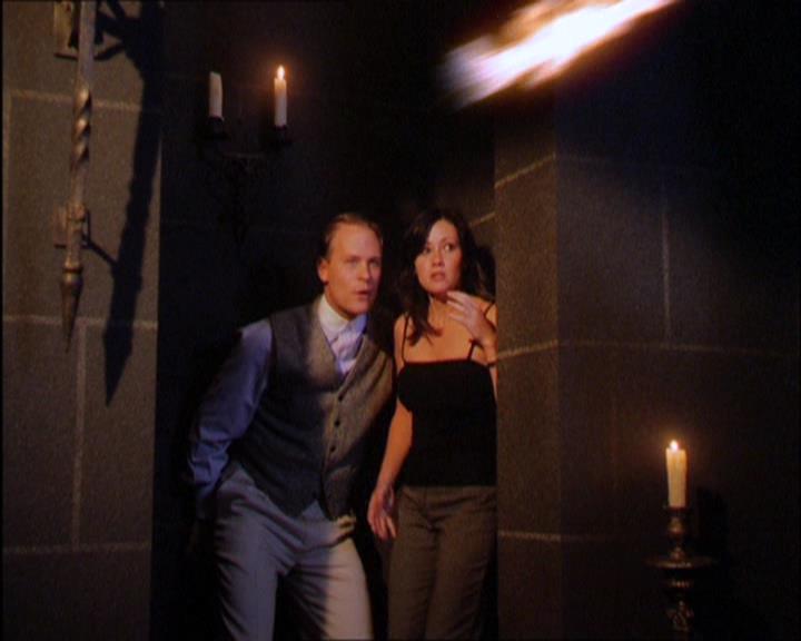 Charmed-Online_dot_net-2x03ThePaintedWorld0944.jpg Charmed-Online_dot_net-2x03ThePaintedWorld0944.jpg