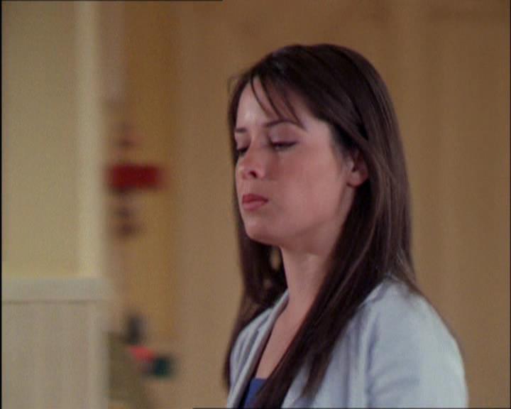 Charmed-Online_dot_net-2x03ThePaintedWorld0994.jpg Charmed-Online_dot_net-2x03ThePaintedWorld0994.jpg