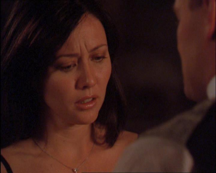 Charmed-Online_dot_net-2x03ThePaintedWorld1151.jpg
