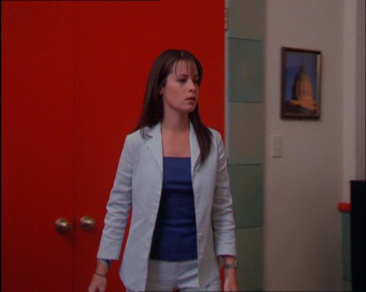 Charmed-Online_dot_net-2x03ThePaintedWorld1217.jpg Charmed-Online_dot_net-2x03ThePaintedWorld1217.jpg