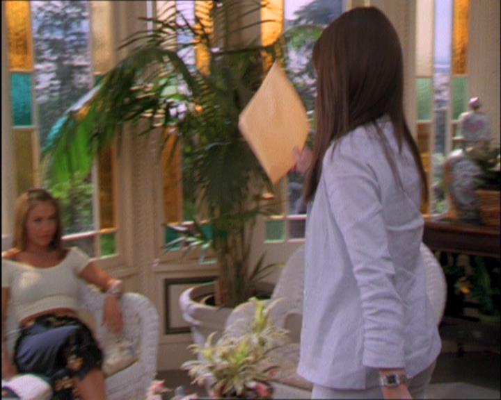 Charmed-Online_dot_net-2x03ThePaintedWorld1373.jpg Charmed-Online_dot_net-2x03ThePaintedWorld1373.jpg