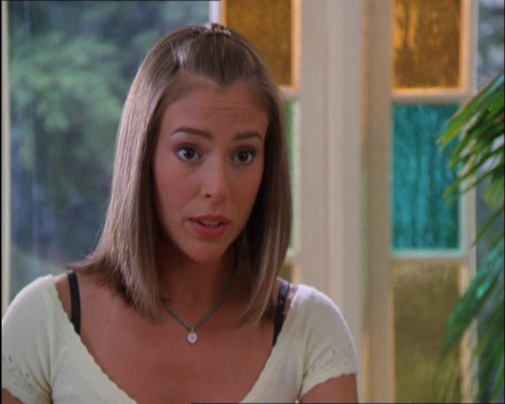 Charmed-Online_dot_net-2x03ThePaintedWorld1448.jpg Charmed-Online_dot_net-2x03ThePaintedWorld1448.jpg