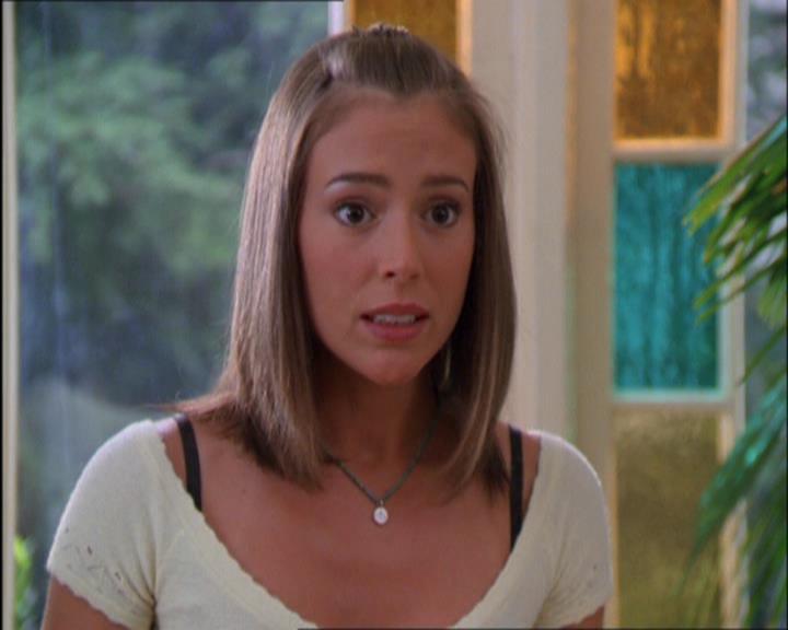 Charmed-Online_dot_net-2x03ThePaintedWorld1450.jpg Charmed-Online_dot_net-2x03ThePaintedWorld1450.jpg