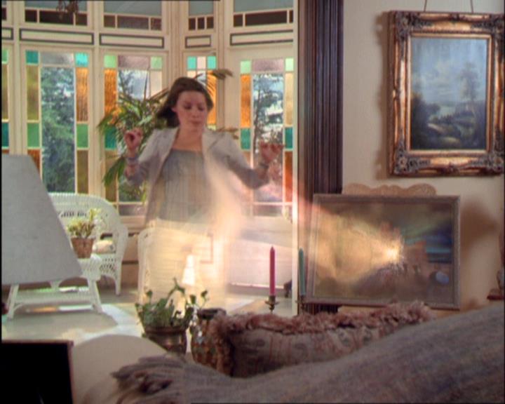 Charmed-Online_dot_net-2x03ThePaintedWorld1501.jpg Charmed-Online_dot_net-2x03ThePaintedWorld1501.jpg