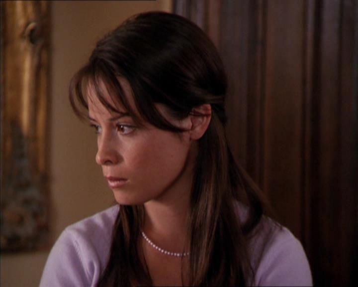 Charmed-Online_dot_net-2x05TheDevilsMusic0807.jpg Charmed-Online_dot_net-2x05TheDevilsMusic0807.jpg