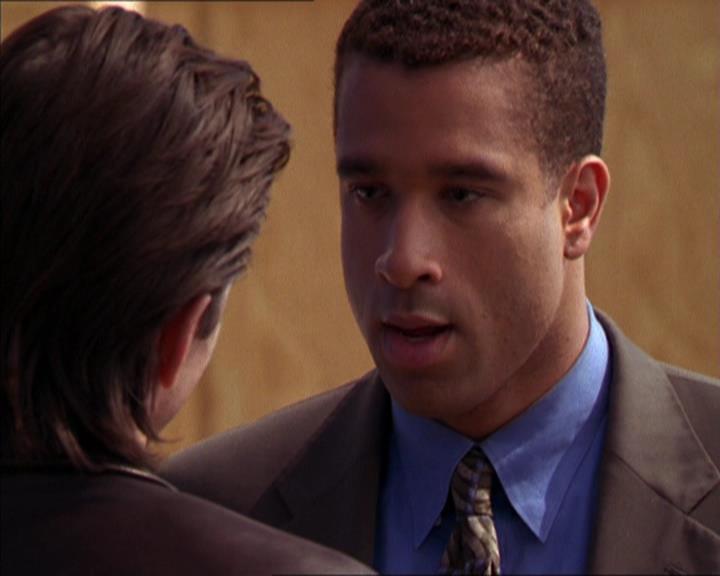 Charmed-Online_dot_net-2x05TheDevilsMusic0902.jpg Charmed-Online_dot_net-2x05TheDevilsMusic0902.jpg