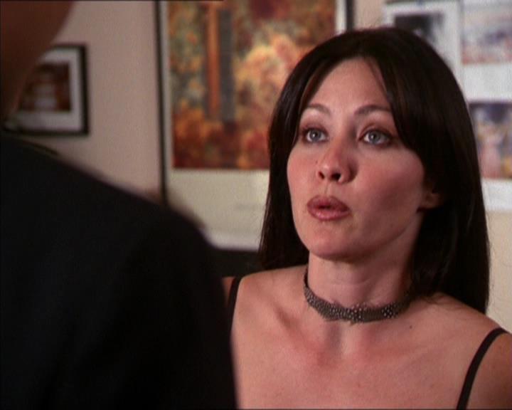 Charmed-Online_dot_net-2x05TheDevilsMusic1082.jpg