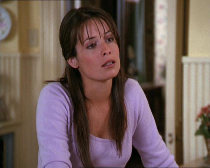 Charmed-Online_dot_net-2x05TheDevilsMusic1166.jpg Charmed-Online_dot_net-2x05TheDevilsMusic1166.jpg