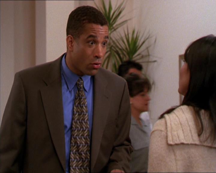 Charmed-Online_dot_net-2x05TheDevilsMusic1310.jpg Charmed-Online_dot_net-2x05TheDevilsMusic1310.jpg