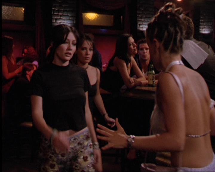 Charmed-Online_dot_net-2x05TheDevilsMusic1645.jpg Charmed-Online_dot_net-2x05TheDevilsMusic1645.jpg