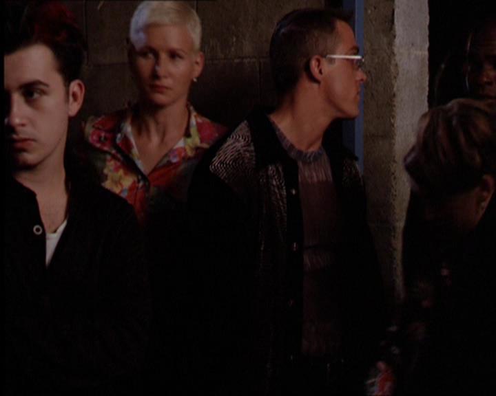 Charmed-Online_dot_net-2x05TheDevilsMusic1730.jpg Charmed-Online_dot_net-2x05TheDevilsMusic1730.jpg