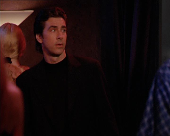 Charmed-Online_dot_net-2x05TheDevilsMusic1893.jpg Charmed-Online_dot_net-2x05TheDevilsMusic1893.jpg