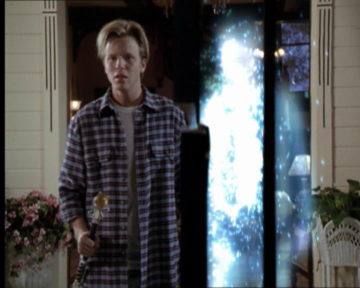 Charmed-Online-dot-net_206ThatOldBlackMagic1581.jpg Charmed-Online-dot-net_206ThatOldBlackMagic1581.jpg