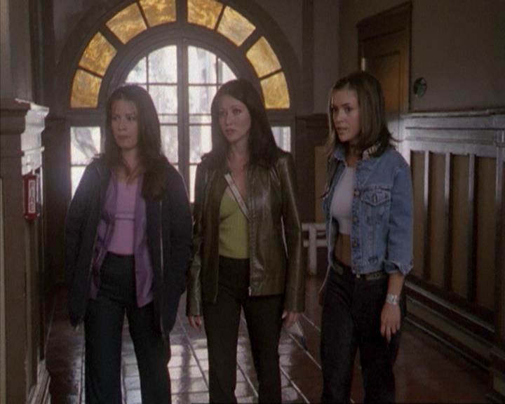Charmed-Online-dot-net_207TheyreEverywhere1279.jpg Charmed-Online-dot-net_207TheyreEverywhere1279.jpg