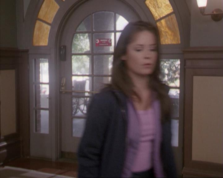 Charmed-Online-dot-net_207TheyreEverywhere1292.jpg