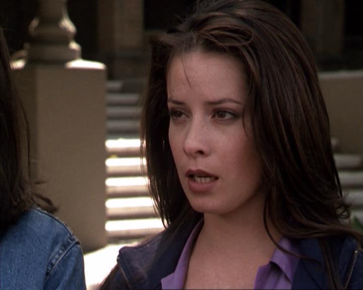 Charmed-Online-dot-net_207TheyreEverywhere1392.jpg Charmed-Online-dot-net_207TheyreEverywhere1392.jpg