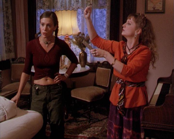 Charmed-Online-dot-net_209MsHellfire1722.jpg Charmed-Online-dot-net_209MsHellfire1722.jpg