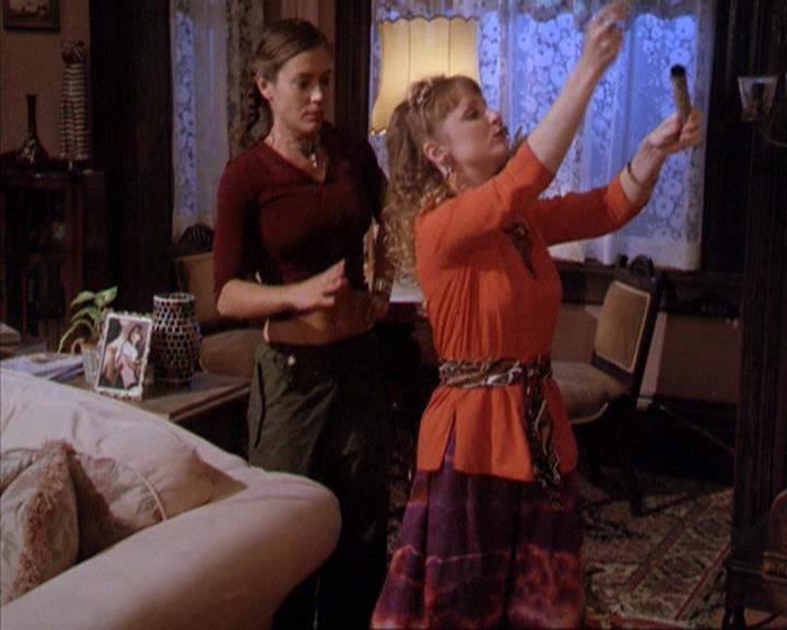 Charmed-Online-dot-net_209MsHellfire1768.jpg Charmed-Online-dot-net_209MsHellfire1768.jpg