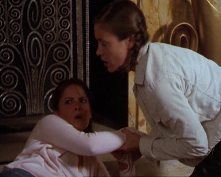 Charmed-Online-dot-net_209MsHellfire2012.jpg Charmed-Online-dot-net_209MsHellfire2012.jpg