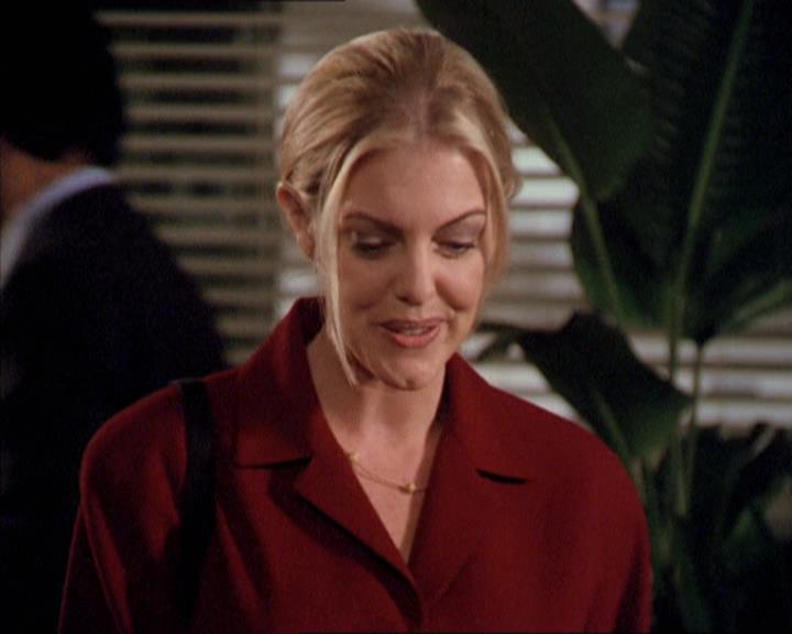 Charmed-Online-dot-210HeartbreakCity0038.jpg Charmed-Online-dot-210HeartbreakCity0038.jpg