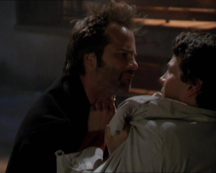 Charmed-Online-dot-210HeartbreakCity0093.jpg Charmed-Online-dot-210HeartbreakCity0093.jpg