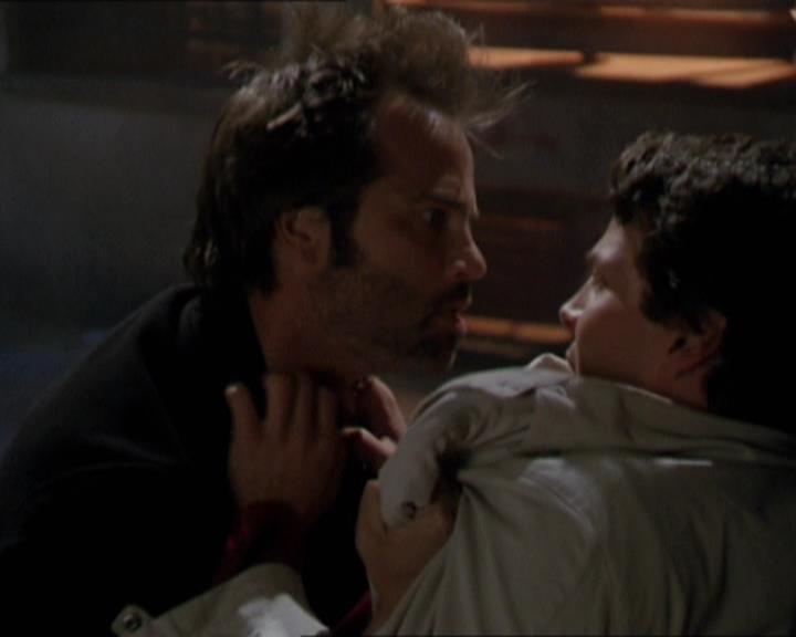 Charmed-Online-dot-210HeartbreakCity0094.jpg Charmed-Online-dot-210HeartbreakCity0094.jpg