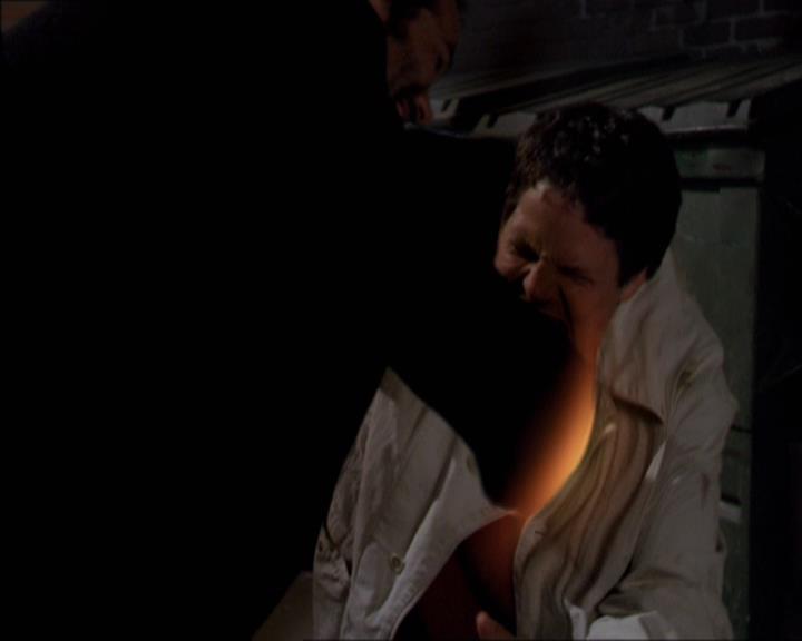 Charmed-Online-dot-210HeartbreakCity0119.jpg Charmed-Online-dot-210HeartbreakCity0119.jpg